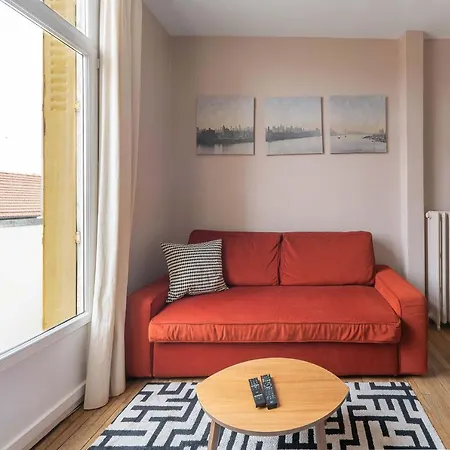 Le Larbaud - Calme Et Lumineux En Centre