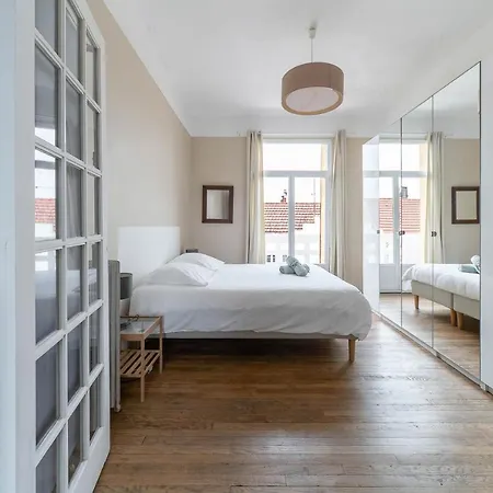 Le Larbaud - Calme Et Lumineux En Centre Appartement