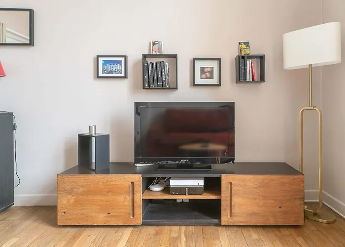 Le Larbaud - Calme Et Lumineux En Centre