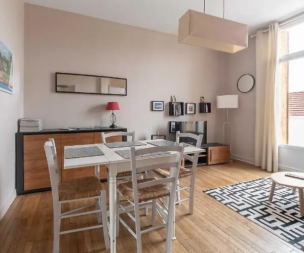 Le Larbaud - Calme Et Lumineux En Centre Daire