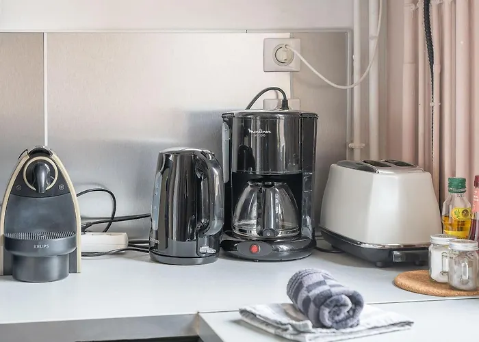 Le Larbaud - Calme Et Lumineux En Centre *