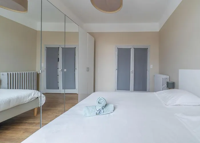 Daire Le Larbaud - Calme Et Lumineux En Centre Vichy