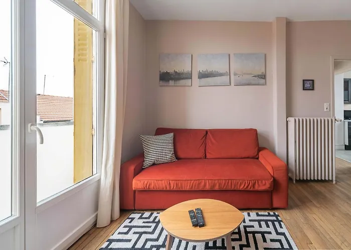 Le Larbaud - Calme Et Lumineux En Centre