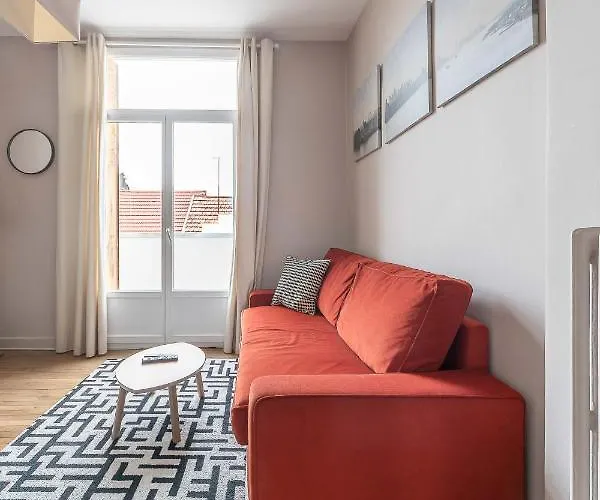 Le Larbaud - Calme Et Lumineux En Centre Daire *