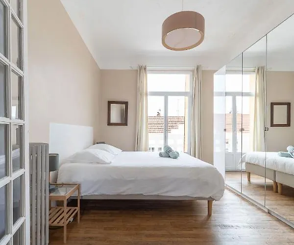 Le Larbaud - Calme Et Lumineux En Centre Daire *